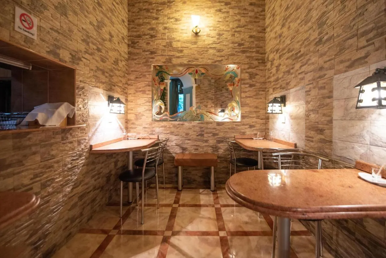 Pavo Hotel Tbilisi 3*,